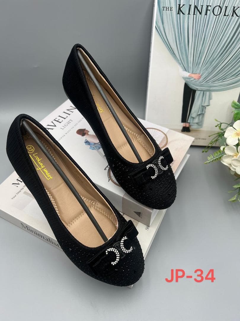 Flat Shoe