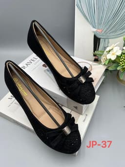 Flat Shoe