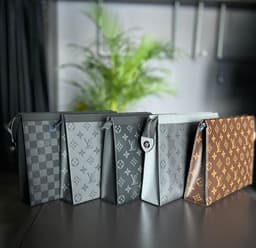 Leather small bag