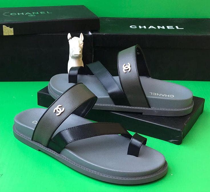 Sandals/palms